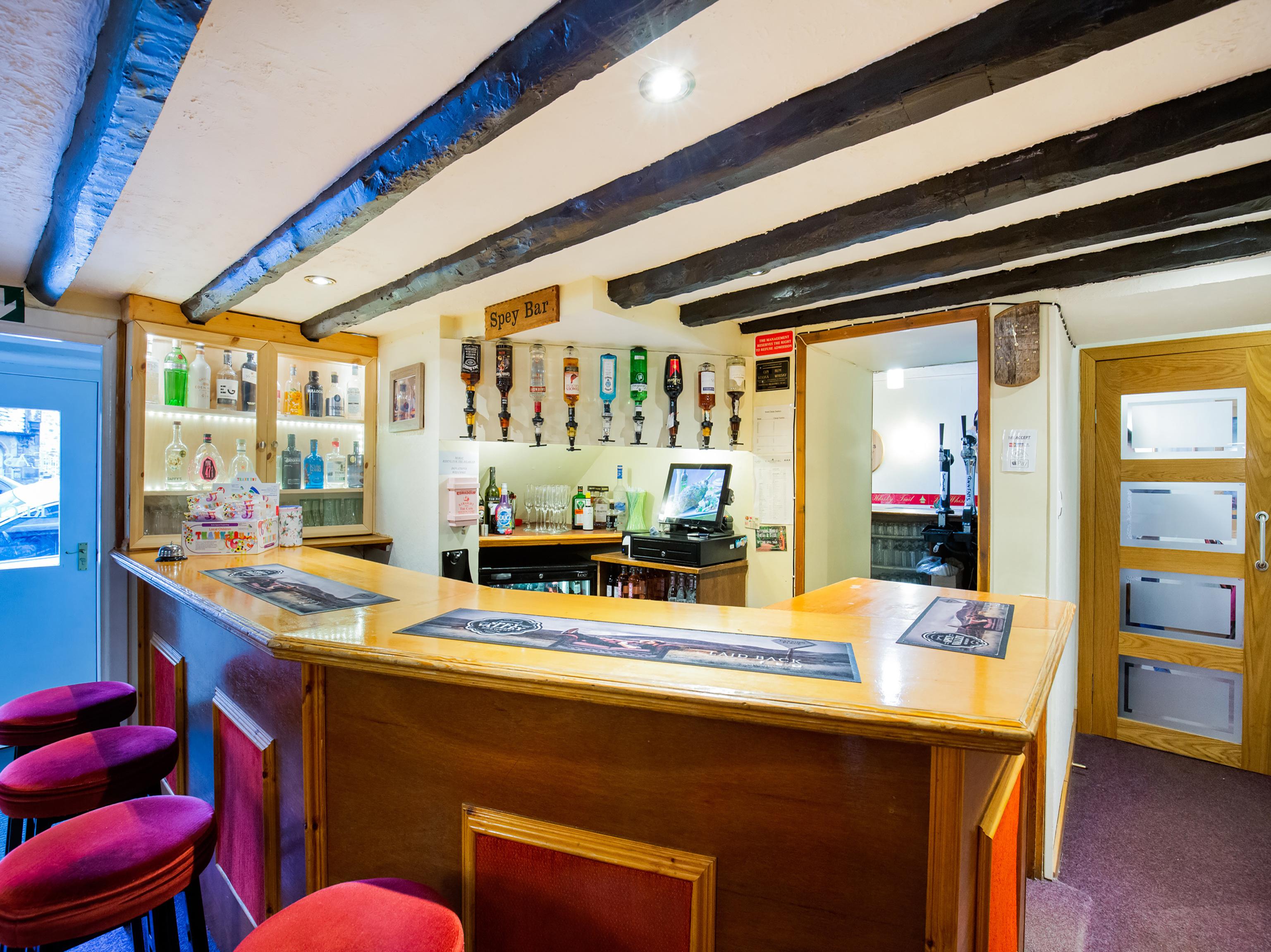 Eastbank Hotel 3*