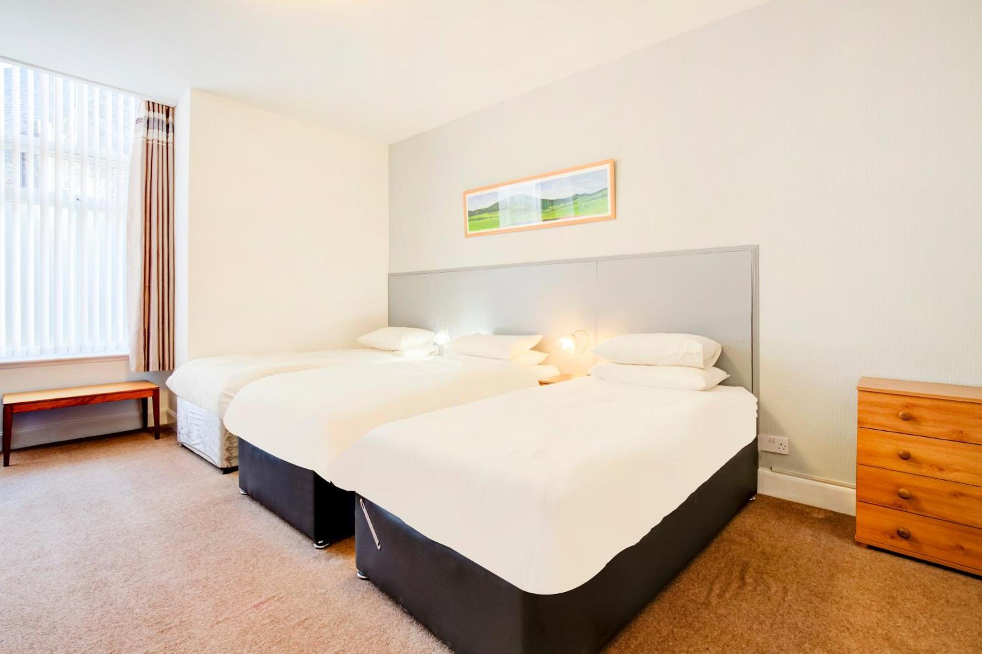 Eastbank Hotel Rothes