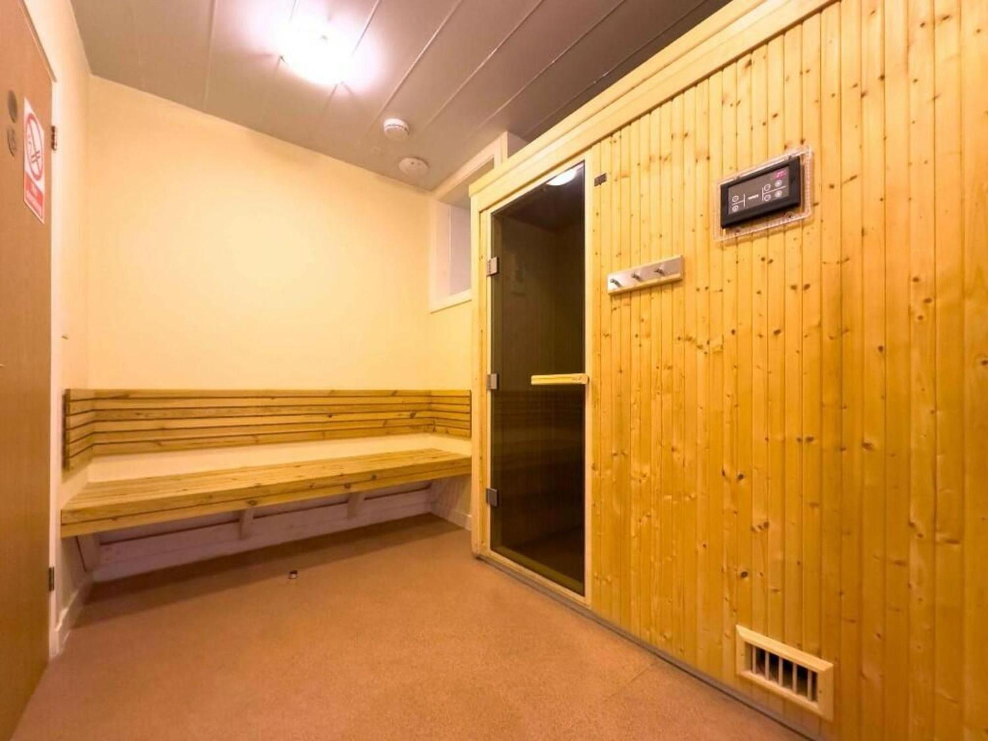 Oyo Eastbank Hotel, Speyside Scotland Hotel Rothes