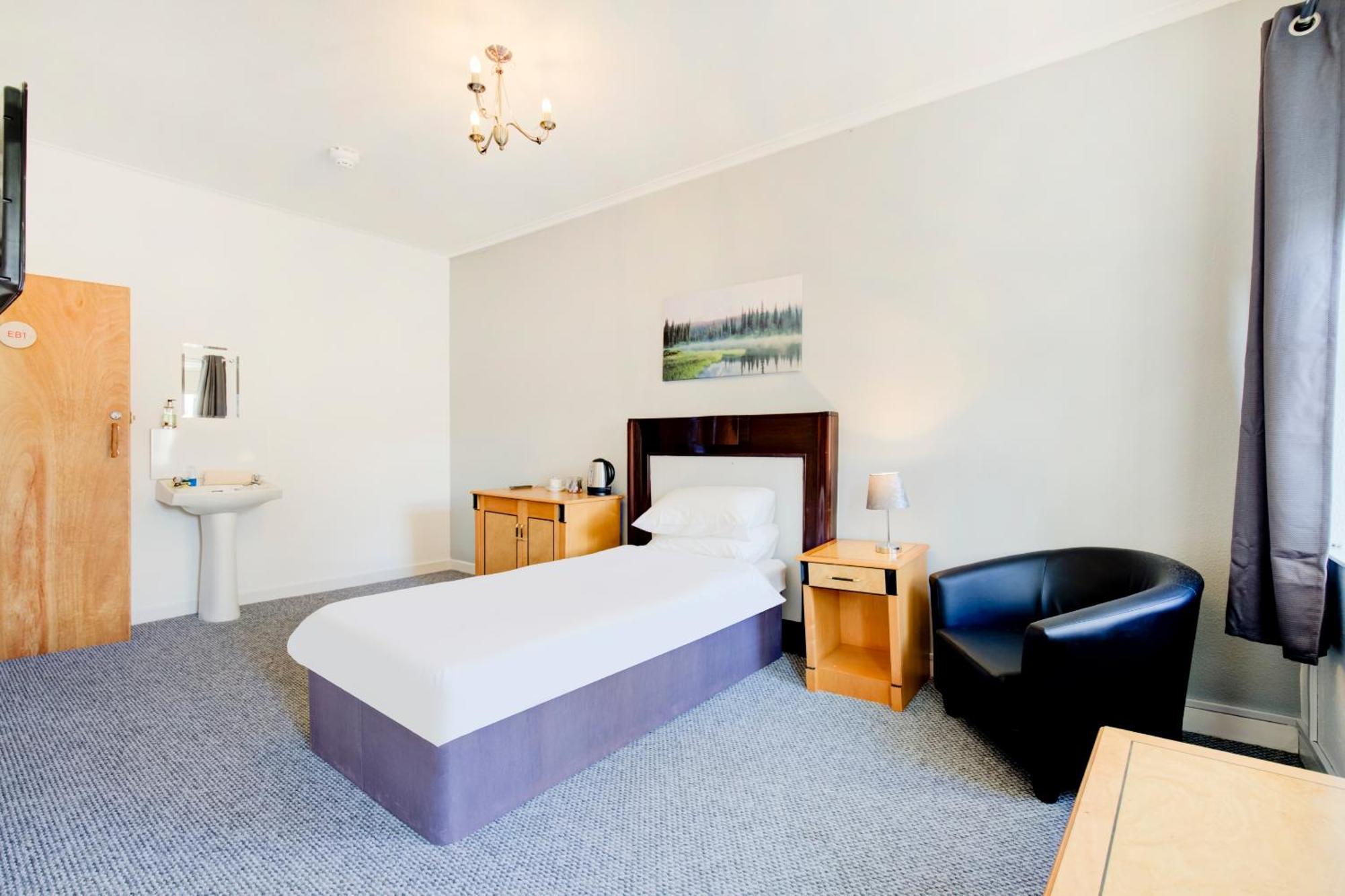 Oyo Eastbank Hotel, Speyside Scotland Rothes