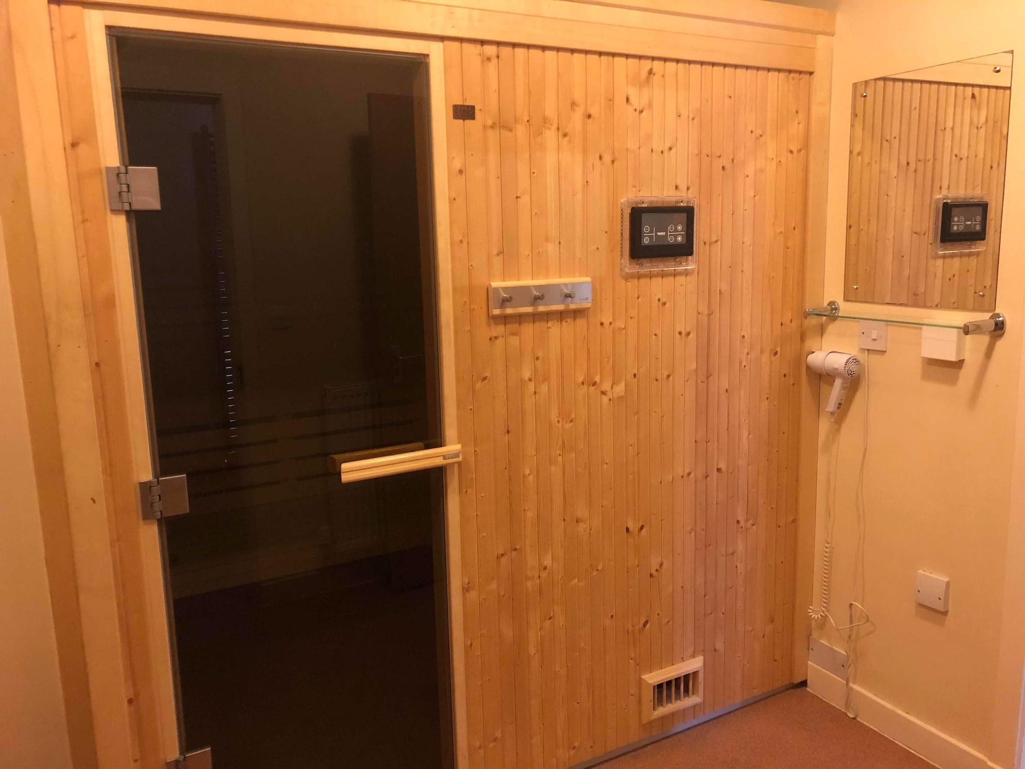 Hotel Oyo Eastbank Hotel, Speyside Scotland Rothes